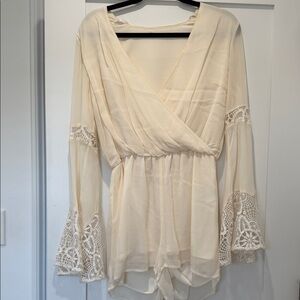 Women's Cream Lace-Sleeve Romper Jumpsuit